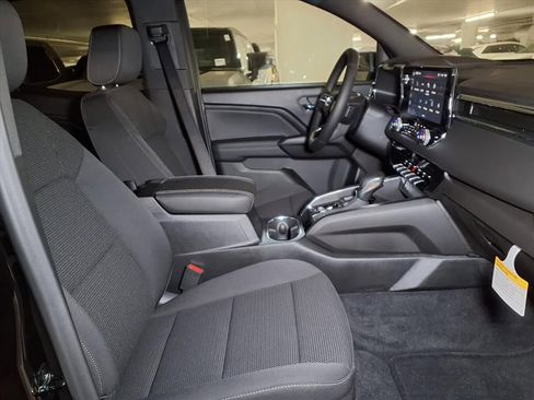 New 2026 GMC Canyon Elevation w/ Convenience Package image 6