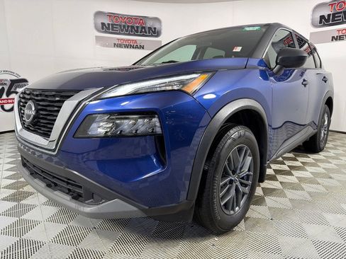 Used 2023 Nissan Rogue S image 7