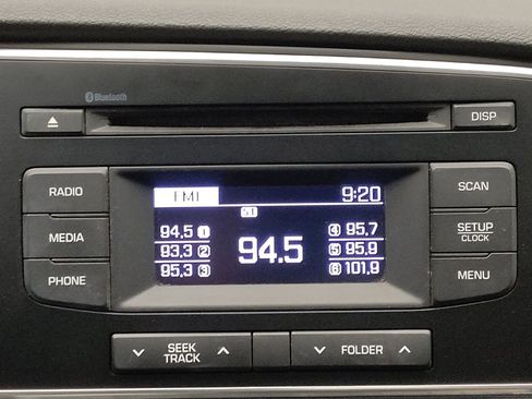 Used 2018 Hyundai Elantra SE FWD image 25