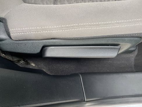 Used 2022 Ford Escape SE image 54