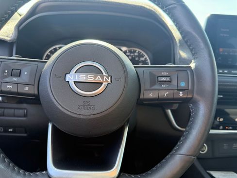 Certified 2023 Nissan Rogue SV w/ SV Premium B Package FWD image 19