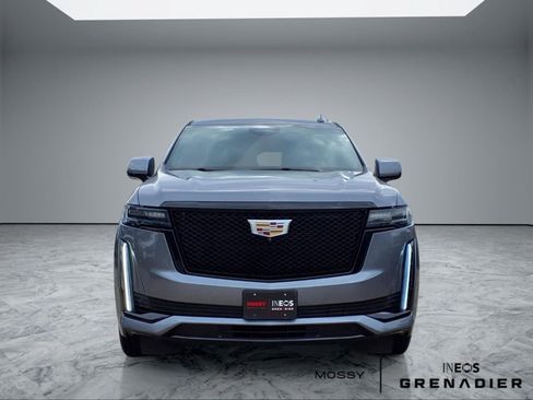Used 2021 Cadillac Escalade ESV Sport Platinum AWD/4WD image 3