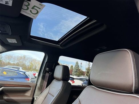 Certified 2025 GMC Sierra 2500 Denali w/ Denali Reserve Package image 18