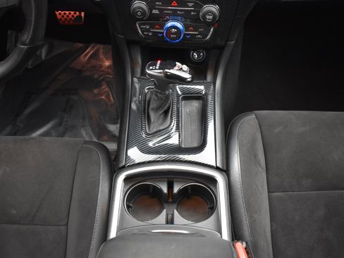 Used 2019 Dodge Charger Scat Pack w/ Dynamics Package image 17