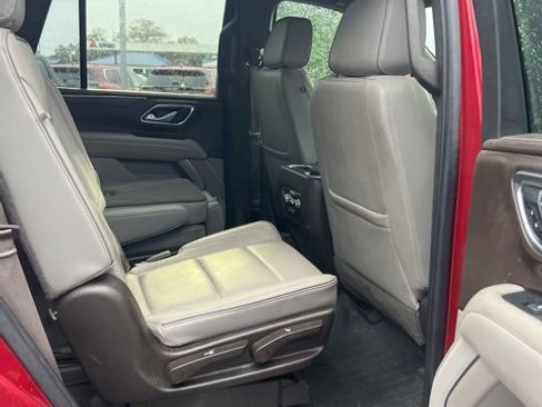 Used 2021 GMC Yukon SLT image 12