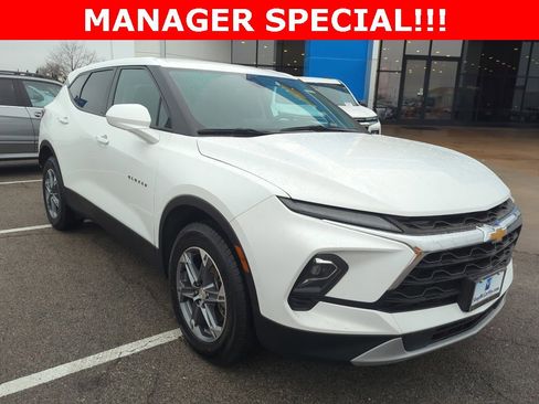 Certified 2023 Chevrolet Blazer LT image 2