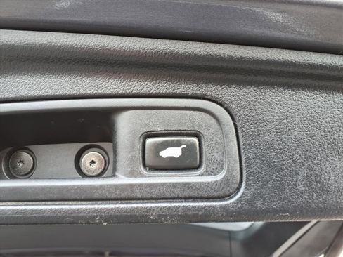 Used 2019 Honda Pilot Touring image 34