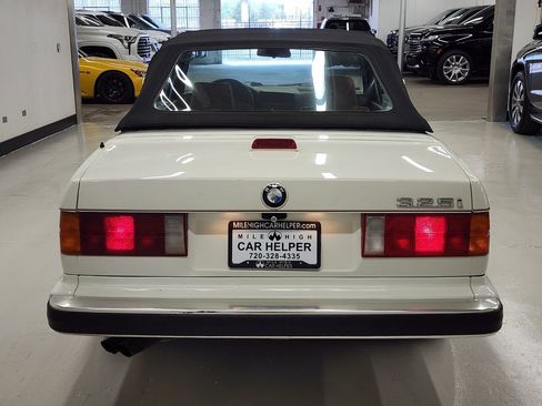 Used 1987 BMW 325i Convertible image 6