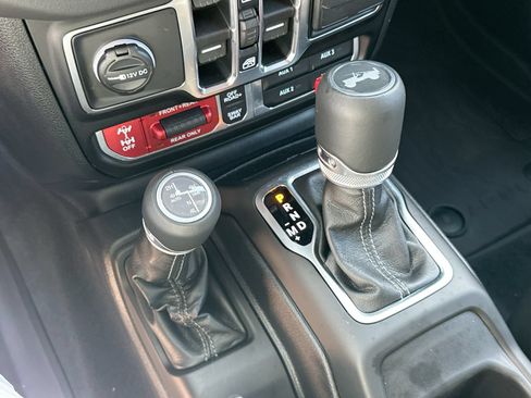 Used 2026 Jeep Wrangler Unlimited Rubicon AWD/4WD image 20