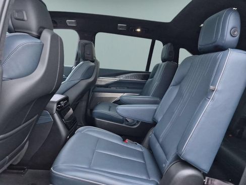 New 2025 Cadillac Escalade IQ Sport 2 AWD/4WD image 24