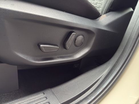 New 2025 Ford Ranger XLT w/ Equipment Group 301A High image 15