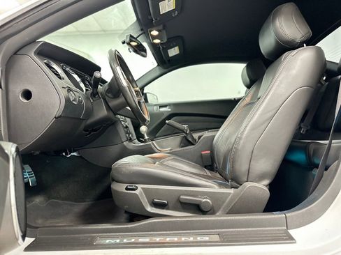 Used 2014 Ford Mustang GT Premium RWD image 16