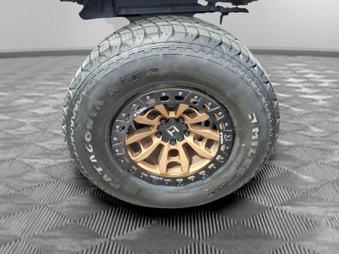 Used 2020 Jeep Gladiator Rubicon image 18