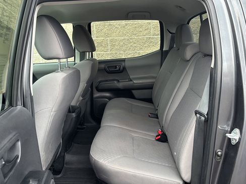 Used 2023 Toyota Tacoma SR AWD/4WD image 29