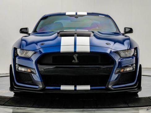 Used 2022 Ford Mustang Shelby GT500 w/ Technology Package image 29