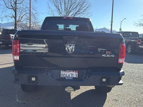 Used 2018 RAM 2500 Tradesman w/ Chrome Appearance Group image 6