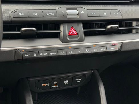 Used 2025 Kia K4 image 31