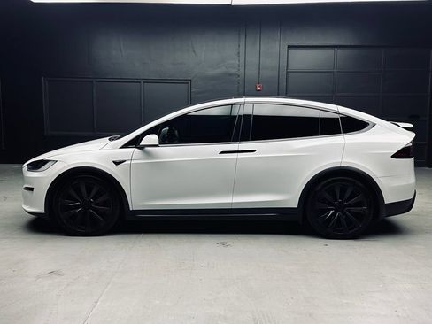 Used 2023 Tesla Model X Plaid AWD/4WD image 3