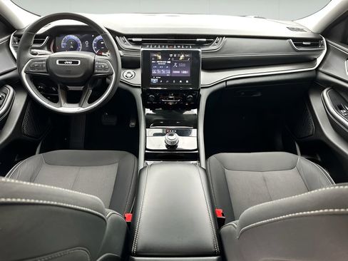 Used 2023 Jeep Grand Cherokee L Laredo w/ Luxury Tech Group I image 13