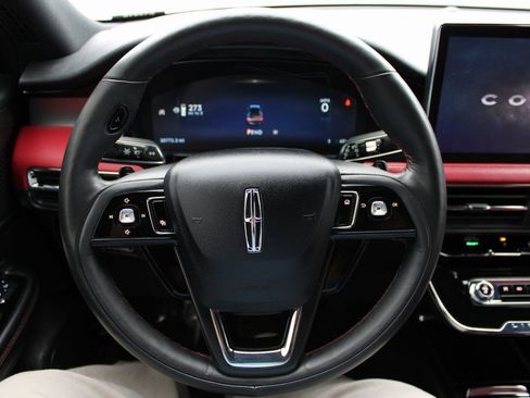 Used 2024 Lincoln Corsair Reserve w/ Equipment Group 201A image 25