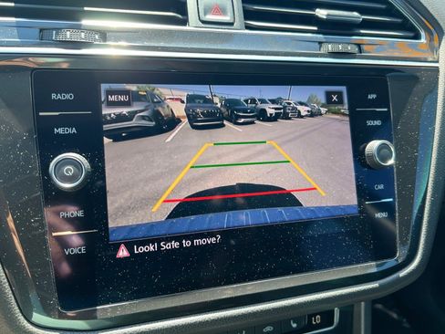 Used 2019 Volkswagen Tiguan S image 29