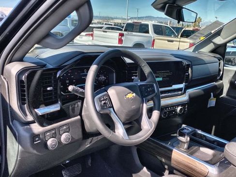 New 2026 Chevrolet Silverado 1500 LT w/ Z71 Off-Road Package image 10