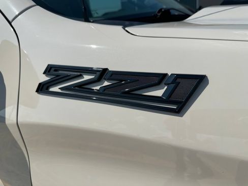 Used 2026 Chevrolet Silverado 1500 Custom Trail Boss w/ LPO, Dark Essentials Package AWD/4WD image 36