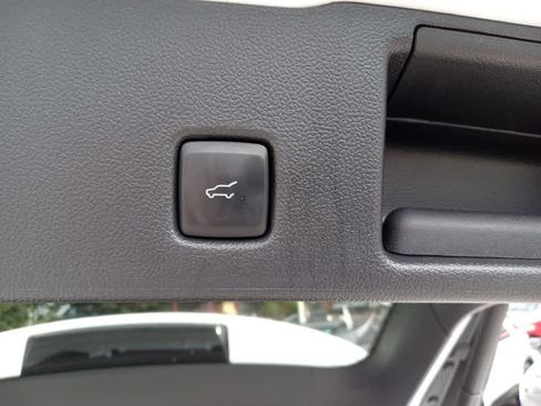 Used 2022 Ford Escape SEL w/ Technology Package AWD/4WD image 28