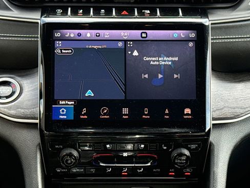 Used 2024 Jeep Grand Cherokee L Limited w/ Luxury Tech Group II image 12