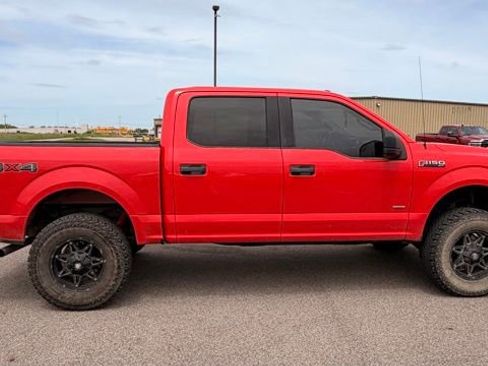 Used 2016 Ford F150 XLT AWD/4WD image 6