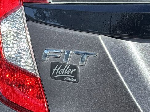 Used 2019 Honda Fit LX image 9