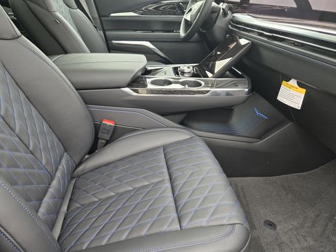 New 2026 Cadillac Escalade IQL Sport 1 w/ LPO, ONYX Package image 10