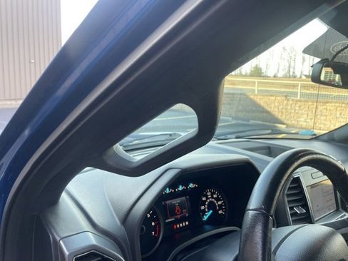 Used 2018 Ford F150 XLT w/ Equipment Group 302A Luxury image 24