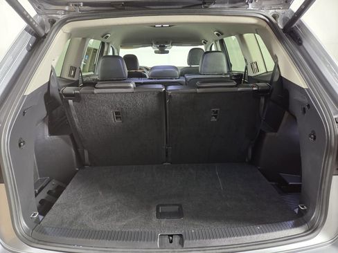 Used 2025 Volkswagen Atlas SE image 26