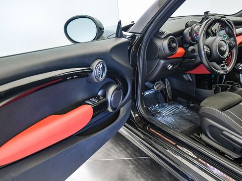 Used 2018 MINI Cooper John Cooper Works image 30