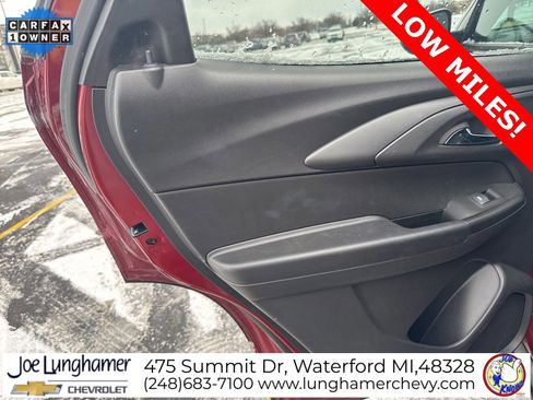 Used 2023 Chevrolet TrailBlazer RS w/ Sun and Liftgate Package image 11