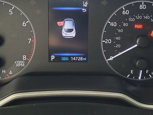 Used 2025 Toyota Corolla SE FWD image 2