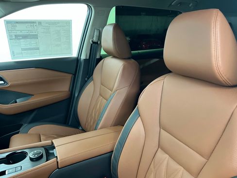 New 2026 Nissan Rogue Platinum w/ Platinum Premium Package image 16