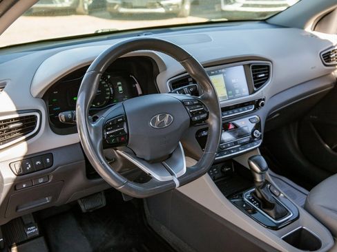 Used 2018 Hyundai Ioniq Limited w/ Limited Ultimate Package 03 image 10