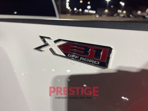 Used 2024 GMC Sierra 2500 SLT w/ X31 Off-Road Package image 23