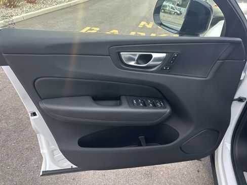 Certified 2025 Volvo XC60 B5 Plus image 16