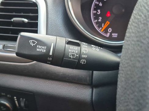Used 2017 Jeep Grand Cherokee Altitude AWD/4WD image 26