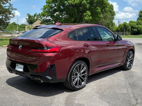 Used 2025 BMW X4 xDrive30i w/ Premium Package AWD/4WD image 3