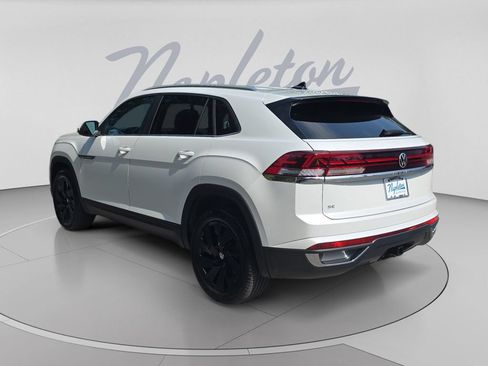 New 2026 Volkswagen Atlas Cross Sport SE FWD image 5