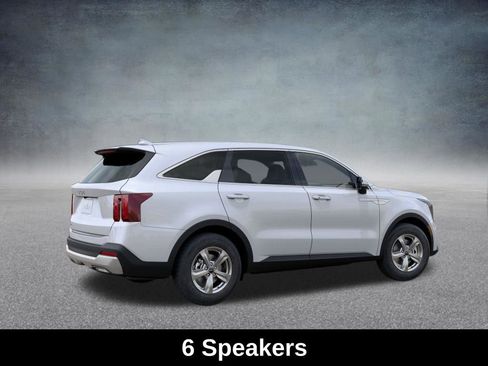 Used 2026 Kia Sorento LX FWD image 7
