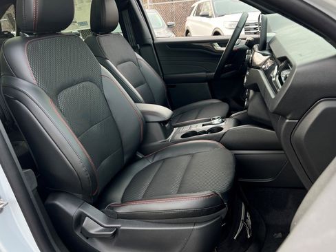 New 2026 Ford Escape ST-Line w/ Cold Weather Package image 8