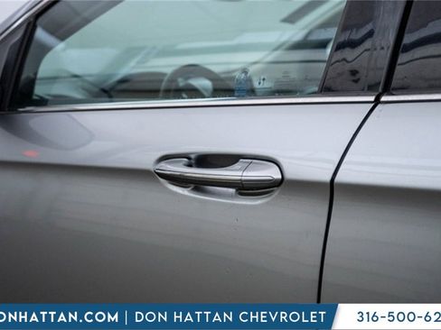 Used 2022 Ford Edge Titanium image 30