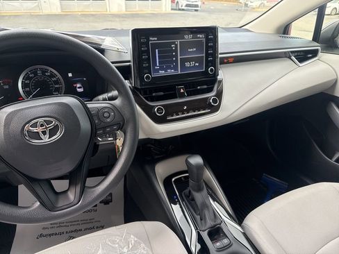 Used 2020 Toyota Corolla LE image 7