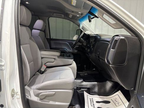 Used 2019 Chevrolet Silverado 2500 W/T AWD/4WD image 12