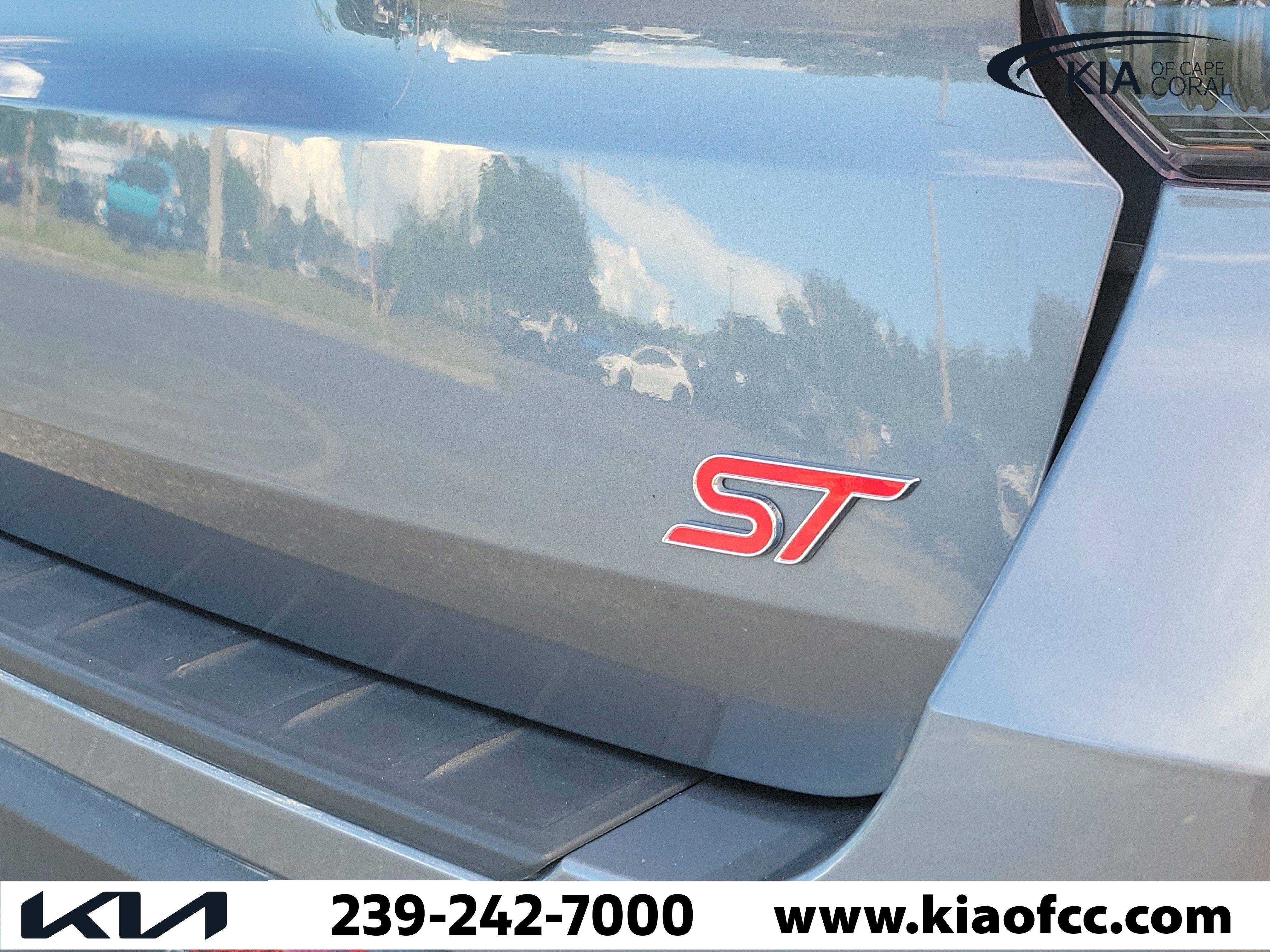Used 2025 Ford Explorer ST w/ Sun And Sound Package RWD image 10